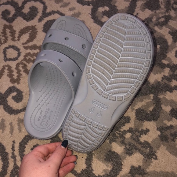 NWOT Crocs Classic Sandal - Picture 2 of 5